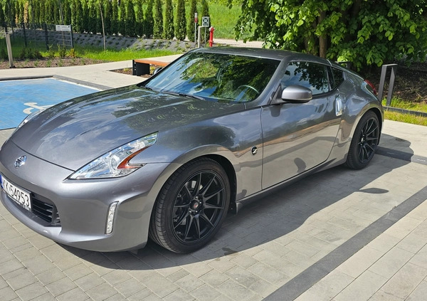 Nissan 370 Z cena 97000 przebieg: 150000, rok produkcji 2016 z Kraków małe 121